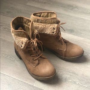 Tan Ankle Boots Size 9 - NEW